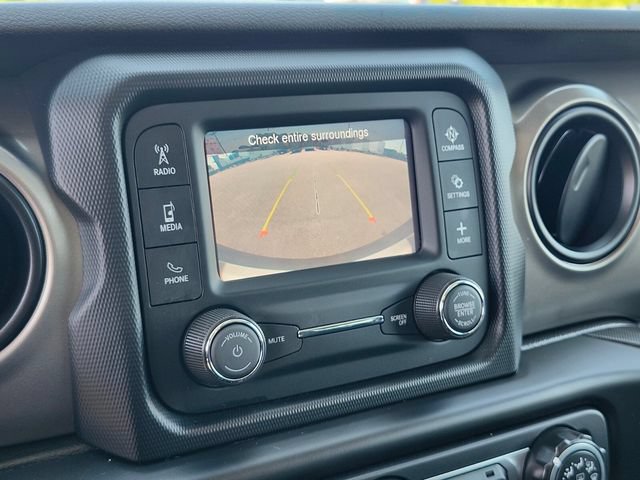 Used 2020 Jeep Wrangler Sport AWD/4WD image 16