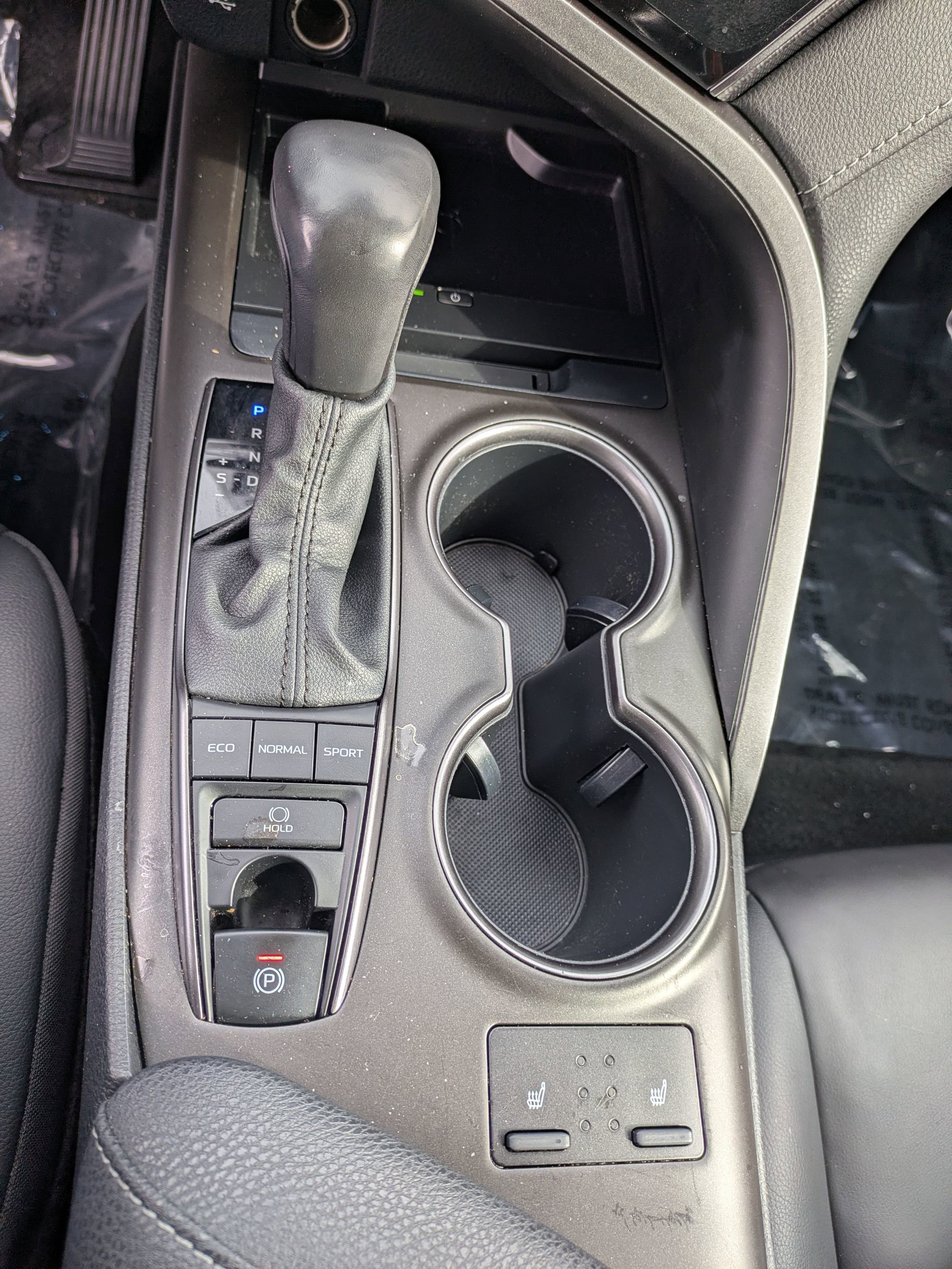 Used 2022 Toyota Camry XSE image 21