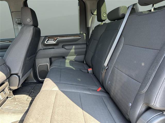 Used 2025 GMC Sierra 2500 SLE w/ SLE Value Package; AWD/4WD image 13