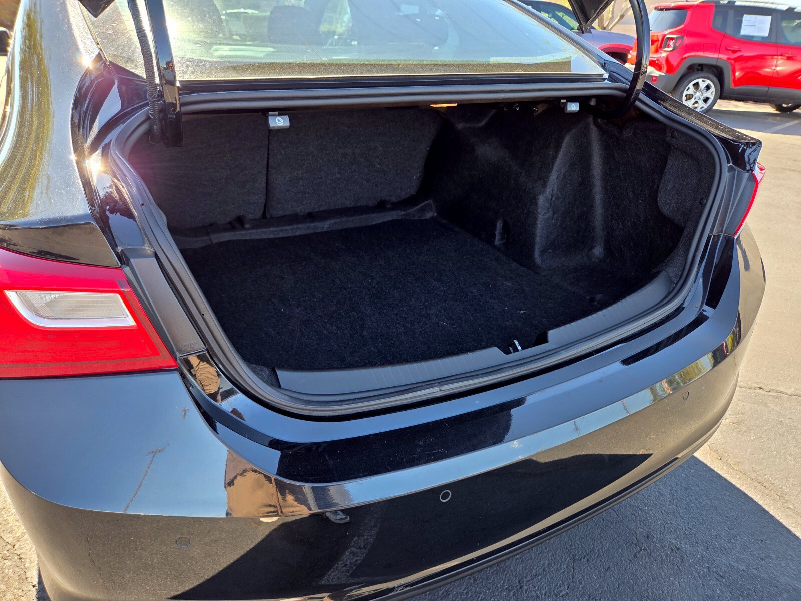 Used 2024 Chevrolet Malibu LT FWD image 13