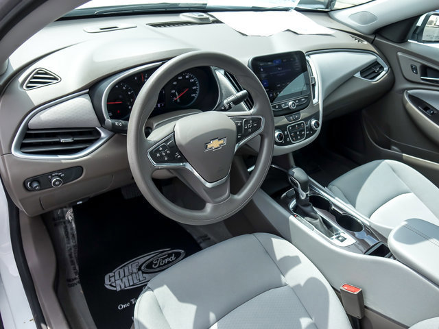Used 2023 Chevrolet Malibu LT image 11