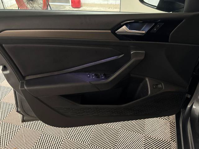 Used 2019 Volkswagen Jetta SEL Premium FWD image 16