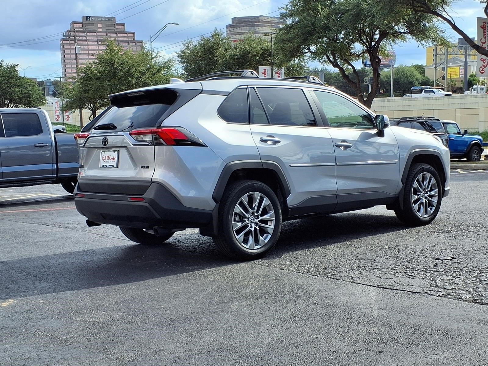 Used 2024 Toyota RAV4 XLE Premium FWD image 6