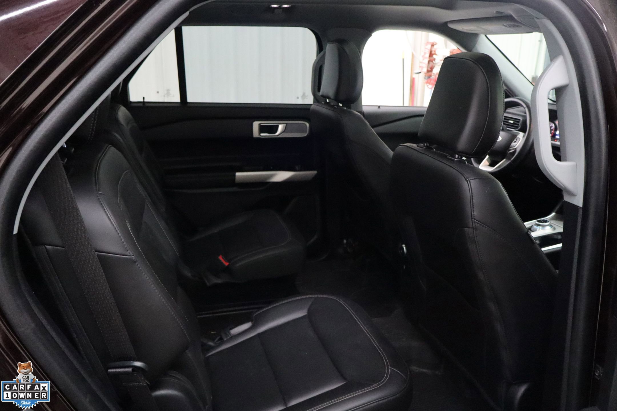 Certified 2022 Ford Explorer XLT w/ Equipment Group 202A image 29