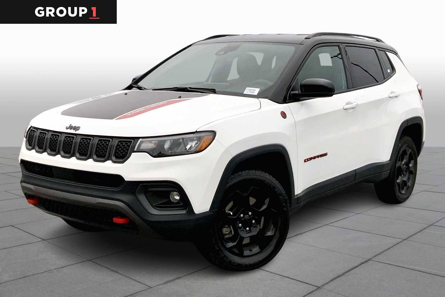 Used 2023 Jeep Compass Trailhawk image 1