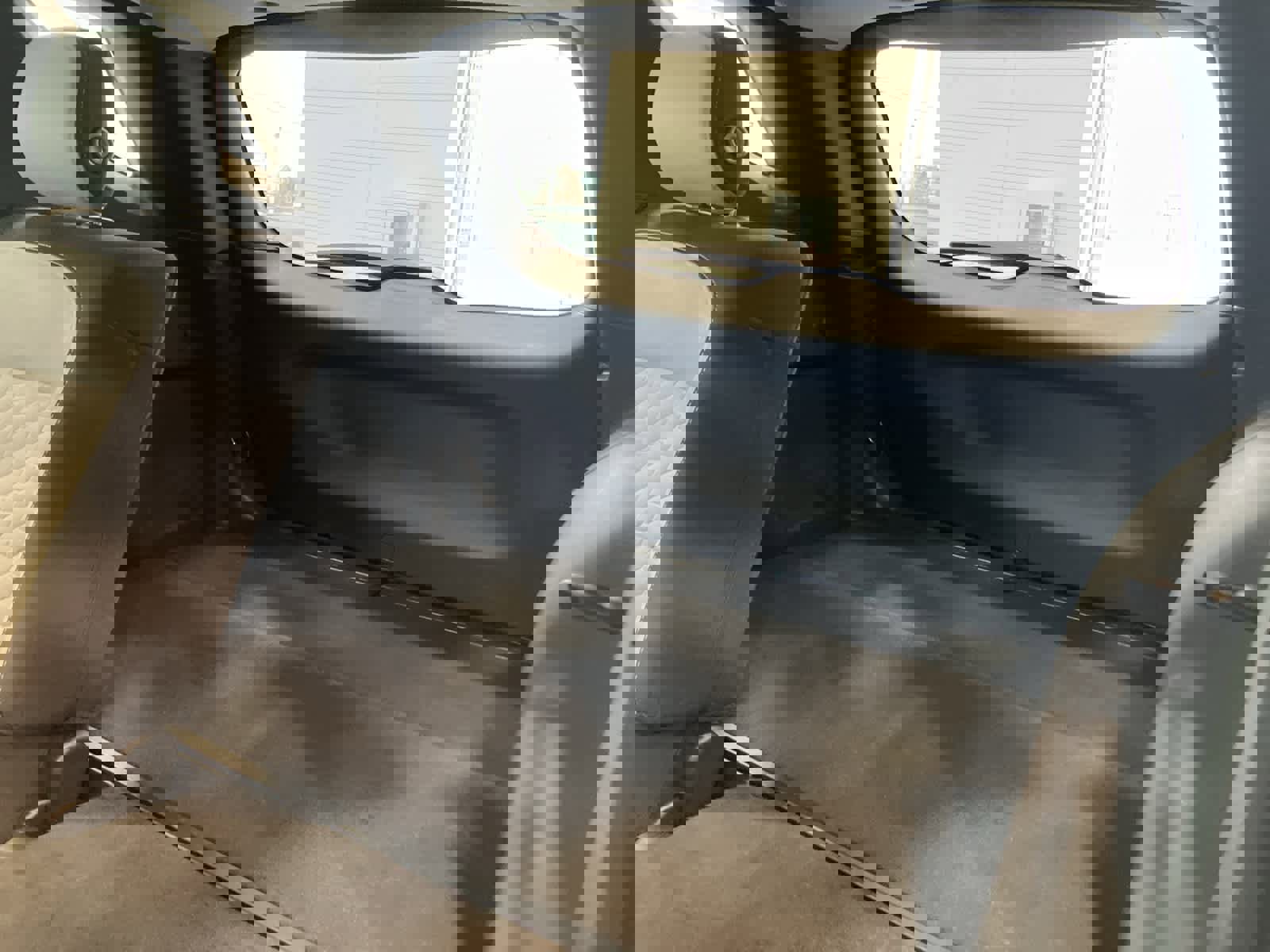 Used 2022 Chevrolet Equinox LS image 25