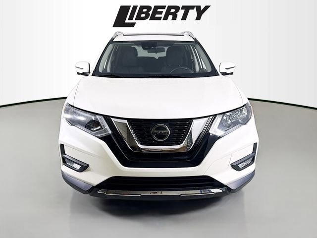 Used 2020 Nissan Rogue SV w/ Sun & Sound Touring Package image 8