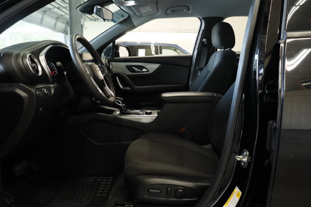 Used 2022 Chevrolet Blazer LT AWD/4WD image 11