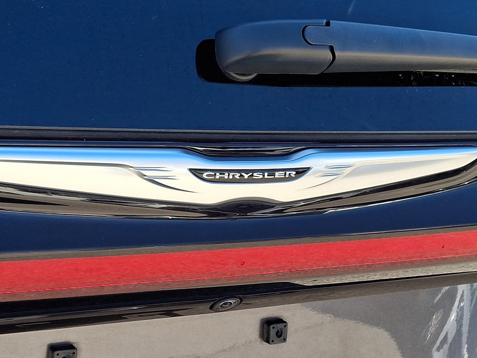 Used 2023 Chrysler Pacifica Touring-L image 33