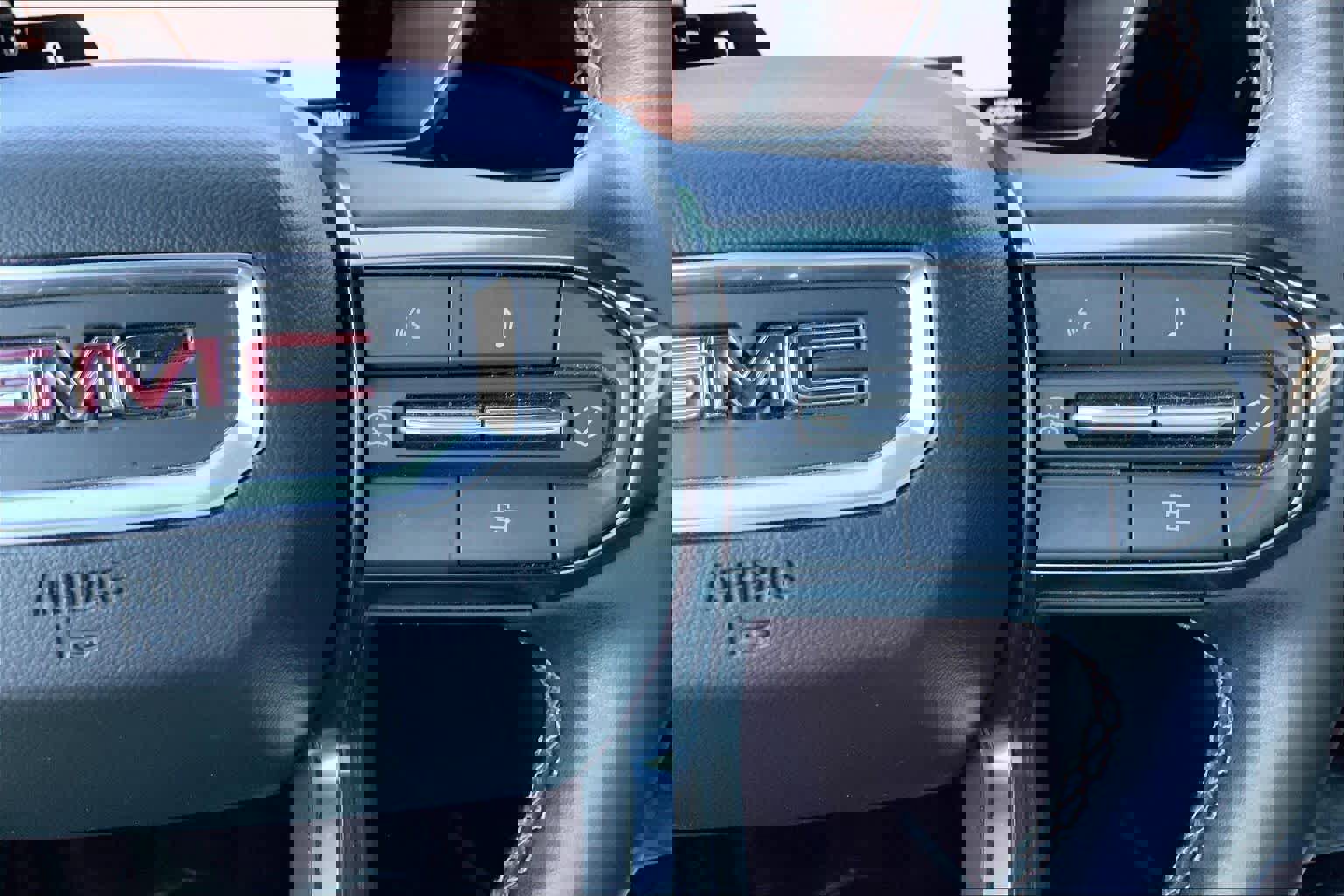 Used 2024 GMC Canyon AT4 image 24