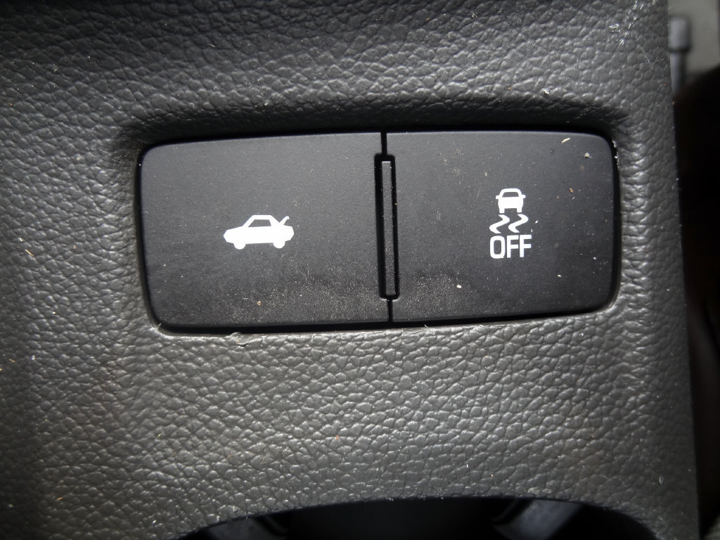 Used 2018 Chevrolet Sonic LT w/ Convenience Package FWD image 29