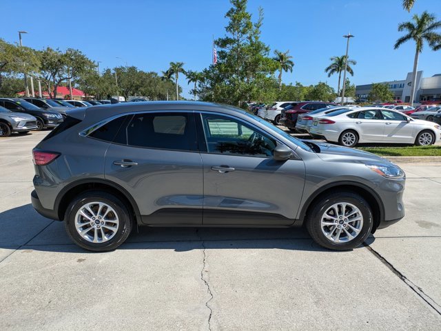 Certified 2022 Ford Escape SE image 5