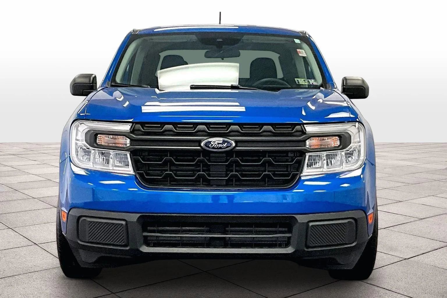 Certified 2022 Ford Maverick XL image 3