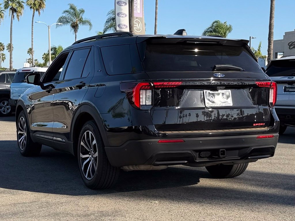 Certified 2025 Ford Explorer ST-Line w/ Premium Package RWD image 6