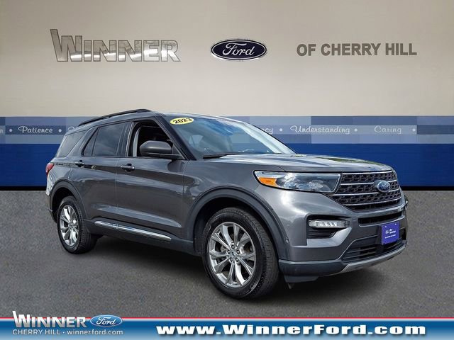 Certified 2023 Ford Explorer XLT w/ Equipment Group 202A AWD/4WD image 1
