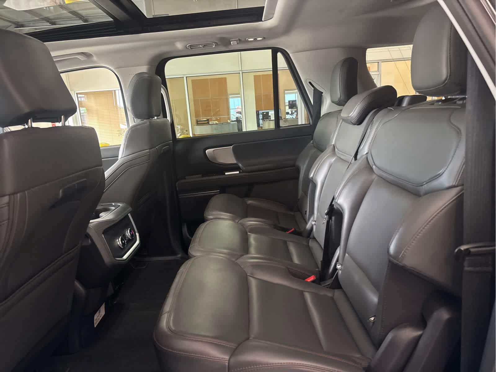 Certified 2025 Ford Expedition Max Active AWD/4WD image 37
