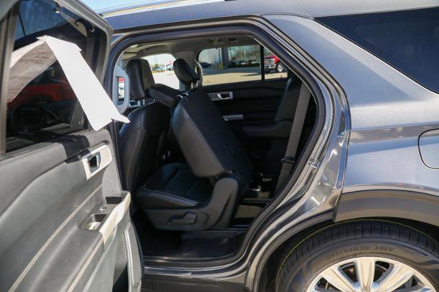 Certified 2021 Ford Explorer Limited w/ Equipment Group 301A image 33