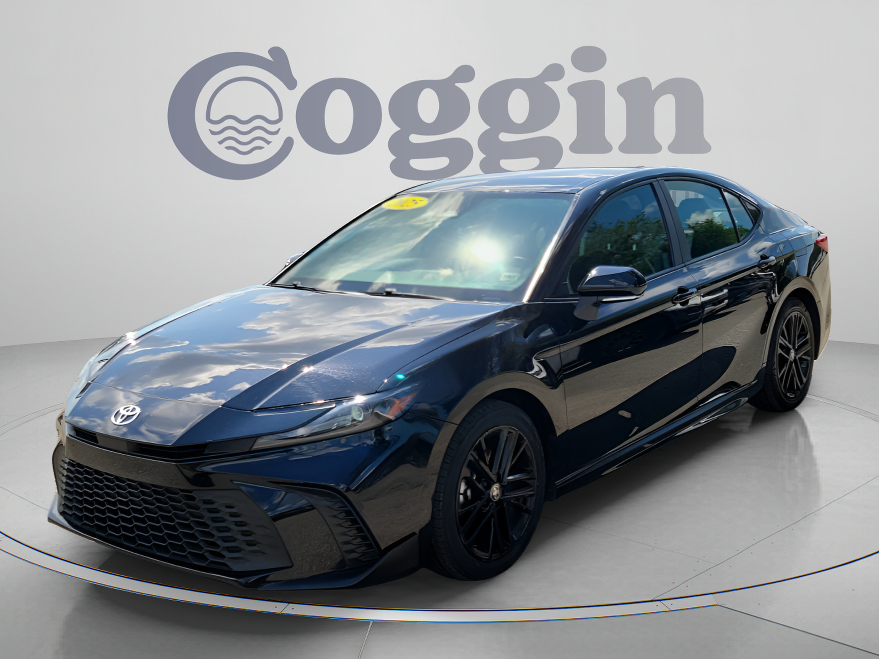 Used 2025 Toyota Camry SE