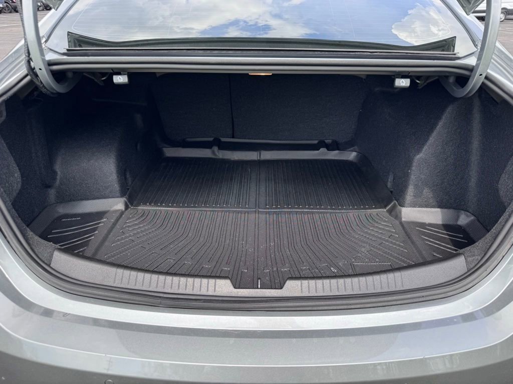 Used 2025 Chevrolet Malibu LS FWD image 38