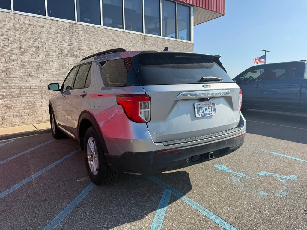 Certified 2023 Ford Explorer XLT w/ Class IV Trailer Tow Package AWD/4WD image 6