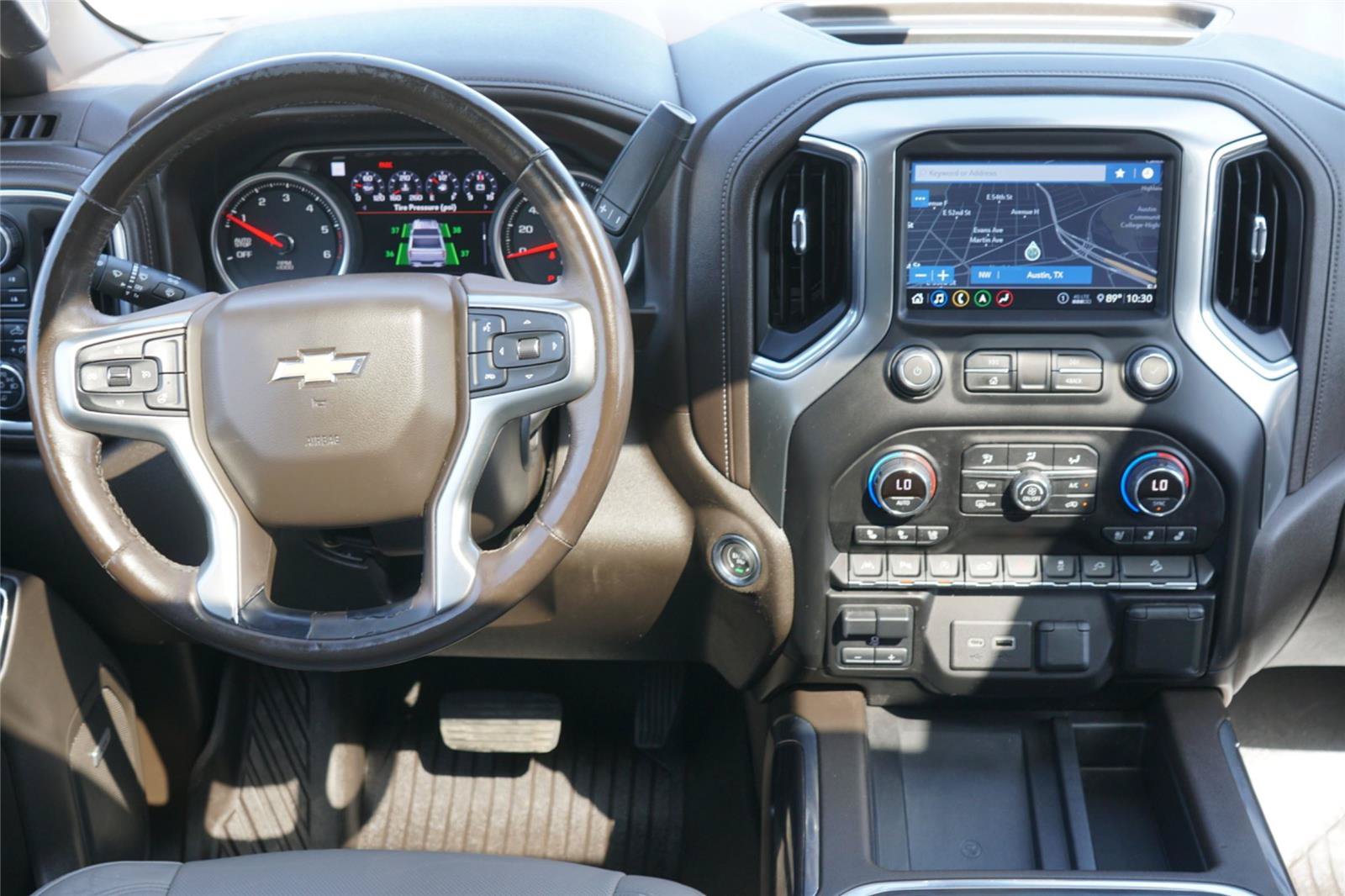 Used 2020 Chevrolet Silverado 1500 LTZ w/ LTZ Premium Package AWD/4WD image 24