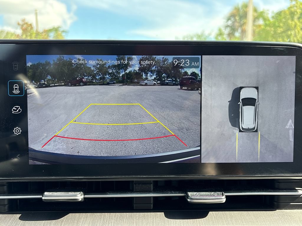 Used 2025 Hyundai Kona Limited FWD image 23