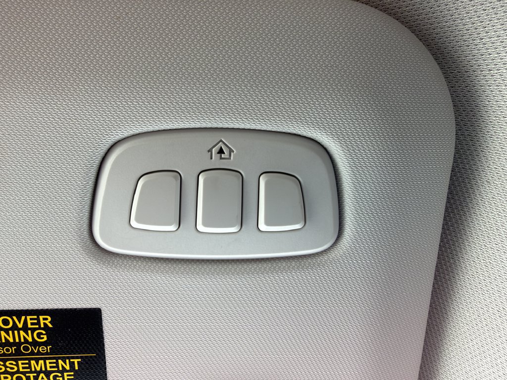 Certified 2024 Ford Escape Platinum AWD/4WD image 32