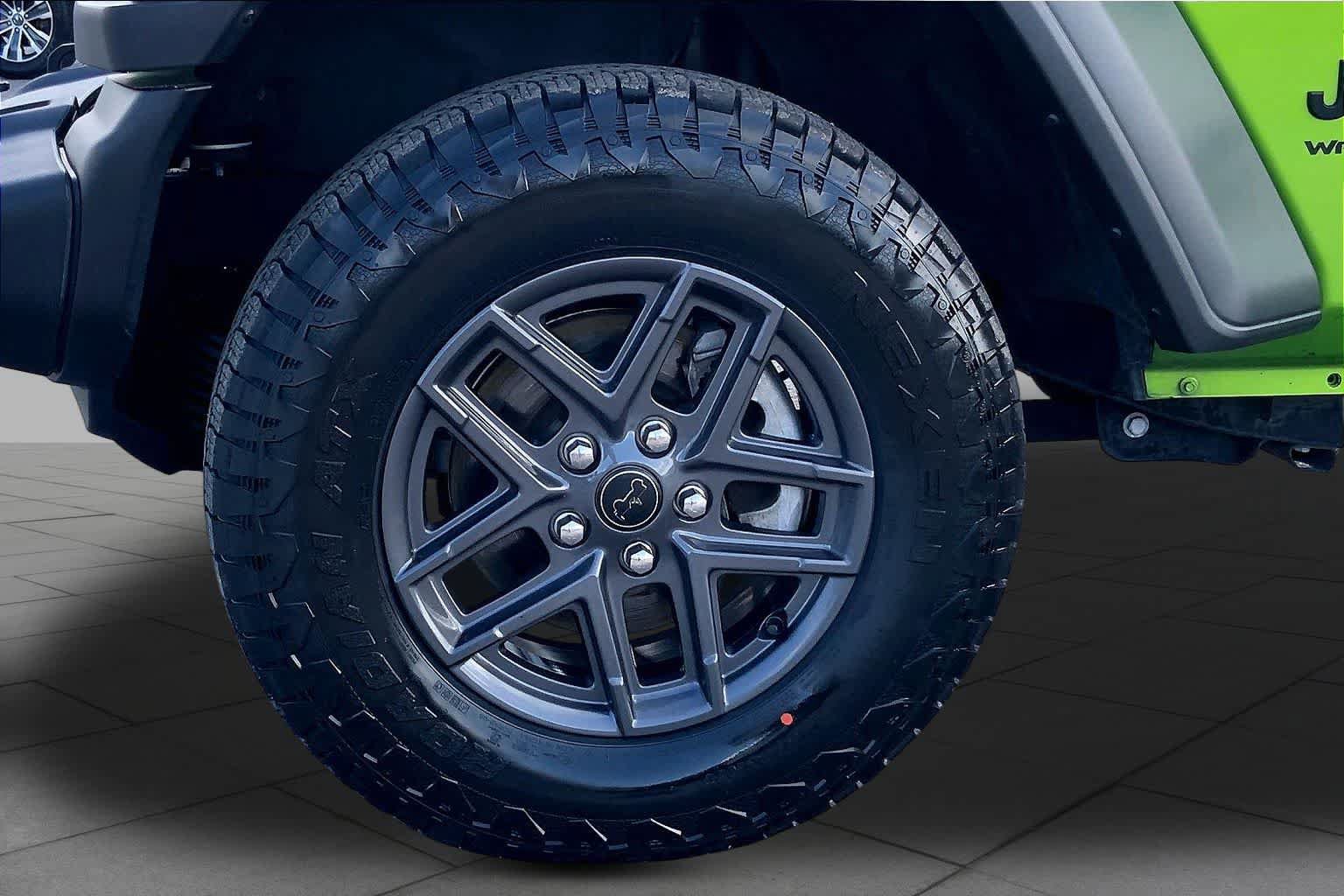 Used 2025 Jeep Wrangler Unlimited Sport AWD/4WD image 10