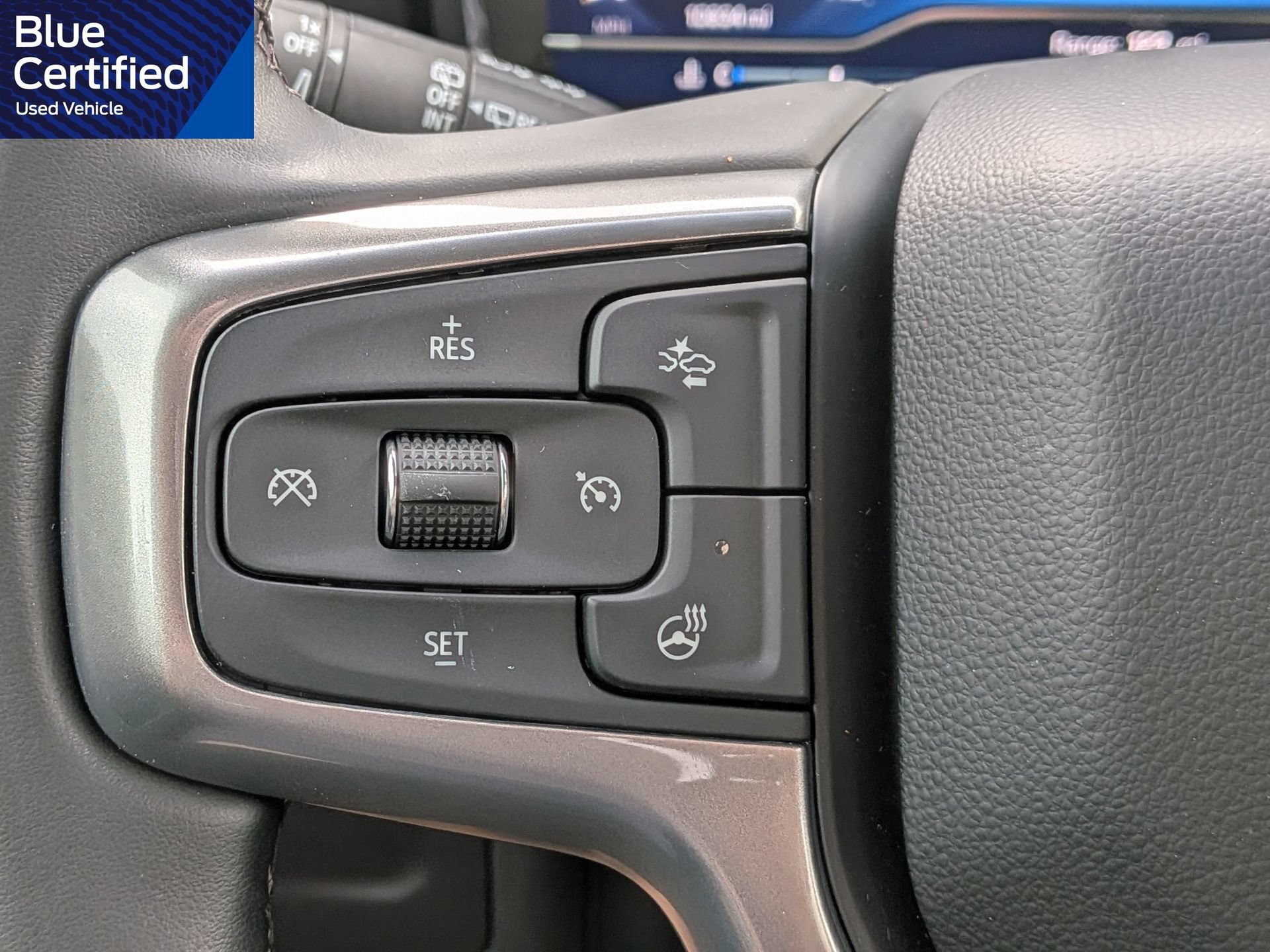 Used 2024 Chevrolet Suburban Z71 w/ Luxury Package AWD/4WD image 30