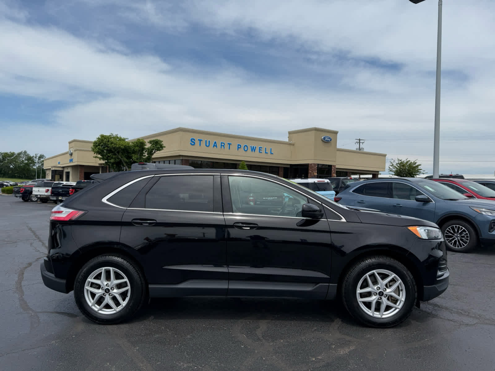 Certified 2024 Ford Edge SEL AWD/4WD image 19