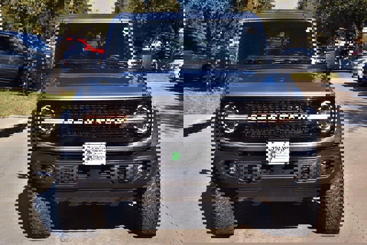 Certified 2023 Ford Bronco Wildtrak image 3