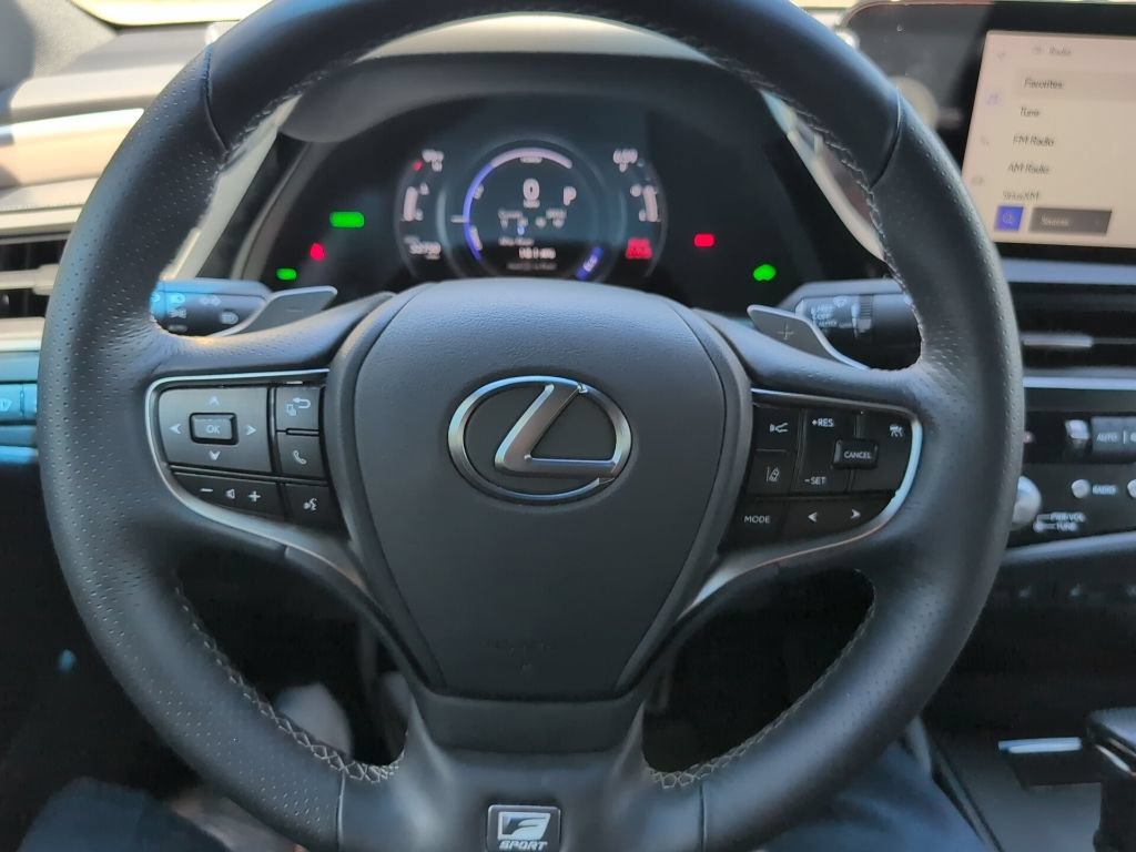 Used 2024 Lexus ES 300h F Sport w/ Accessory Package (Z2) FWD image 17