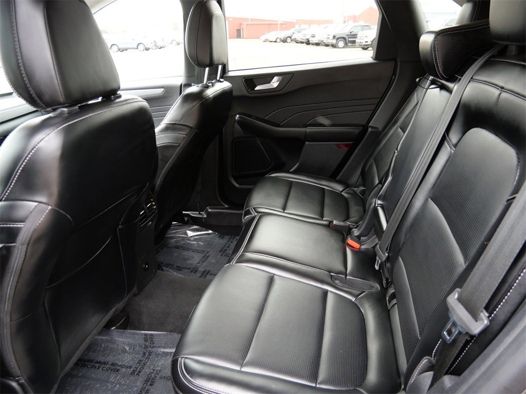 Certified 2024 Ford Escape Platinum image 11