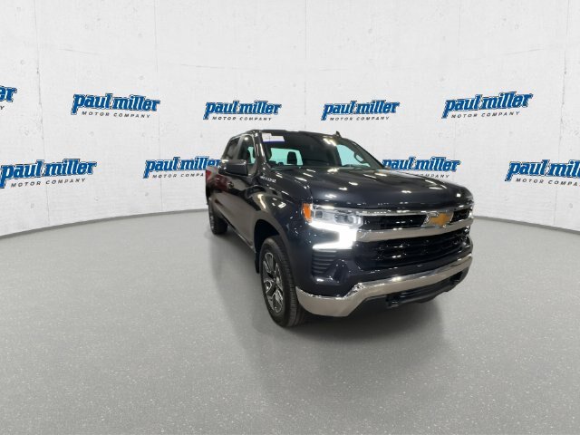 Used 2023 Chevrolet Silverado 1500 LT AWD/4WD image 3