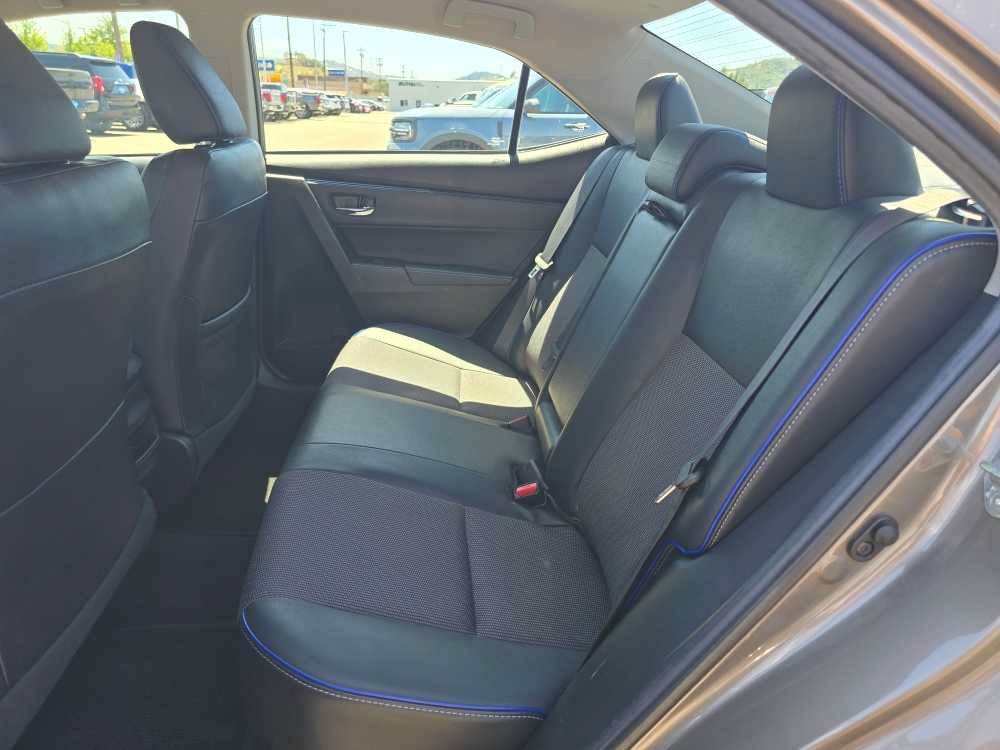 Used 2018 Toyota Corolla SE w/ Carpet Mat Package (TMS) FWD image 16