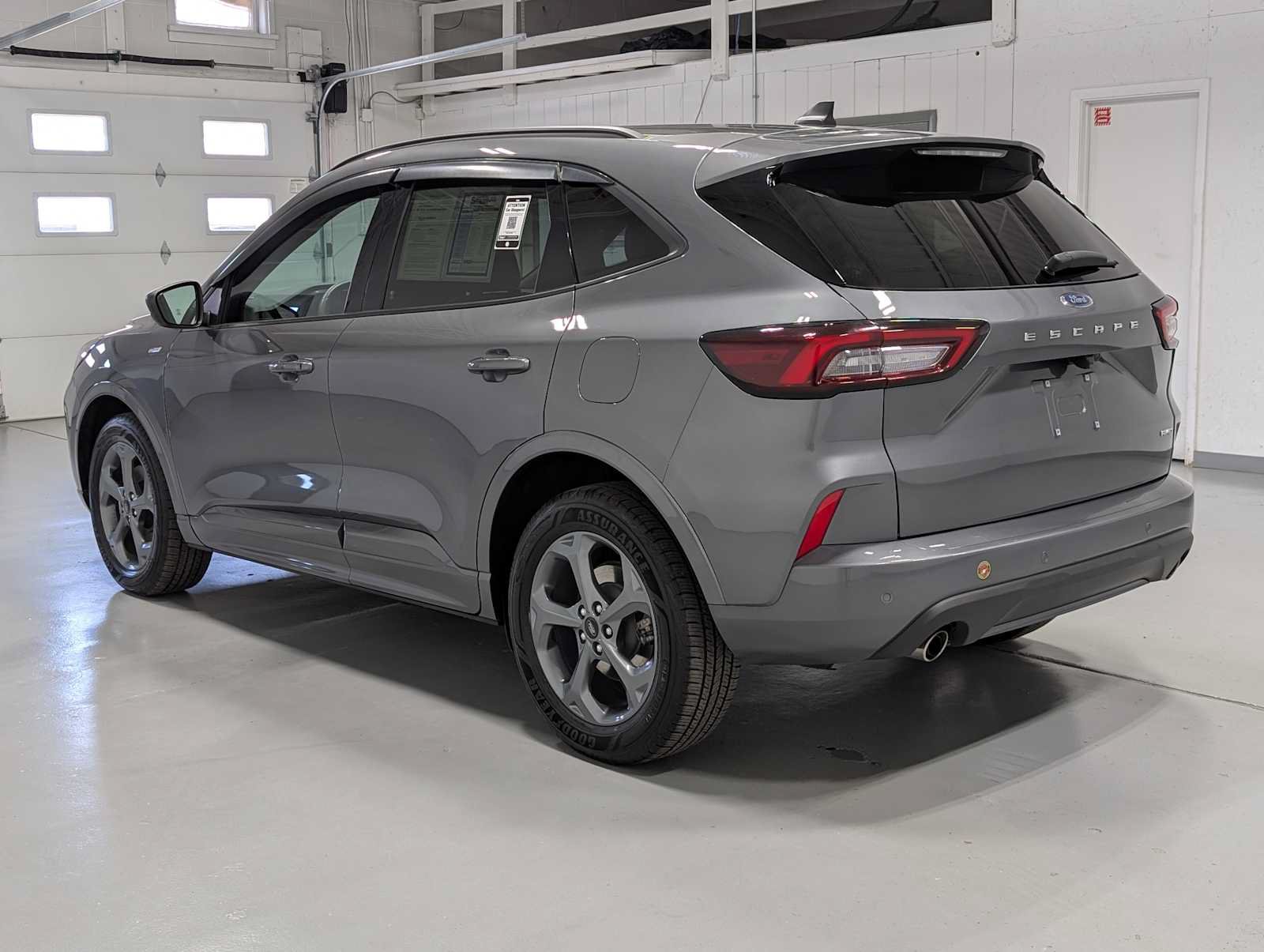 Certified 2023 Ford Escape ST-Line w/ Tech Pack #1 AWD/4WD image 10