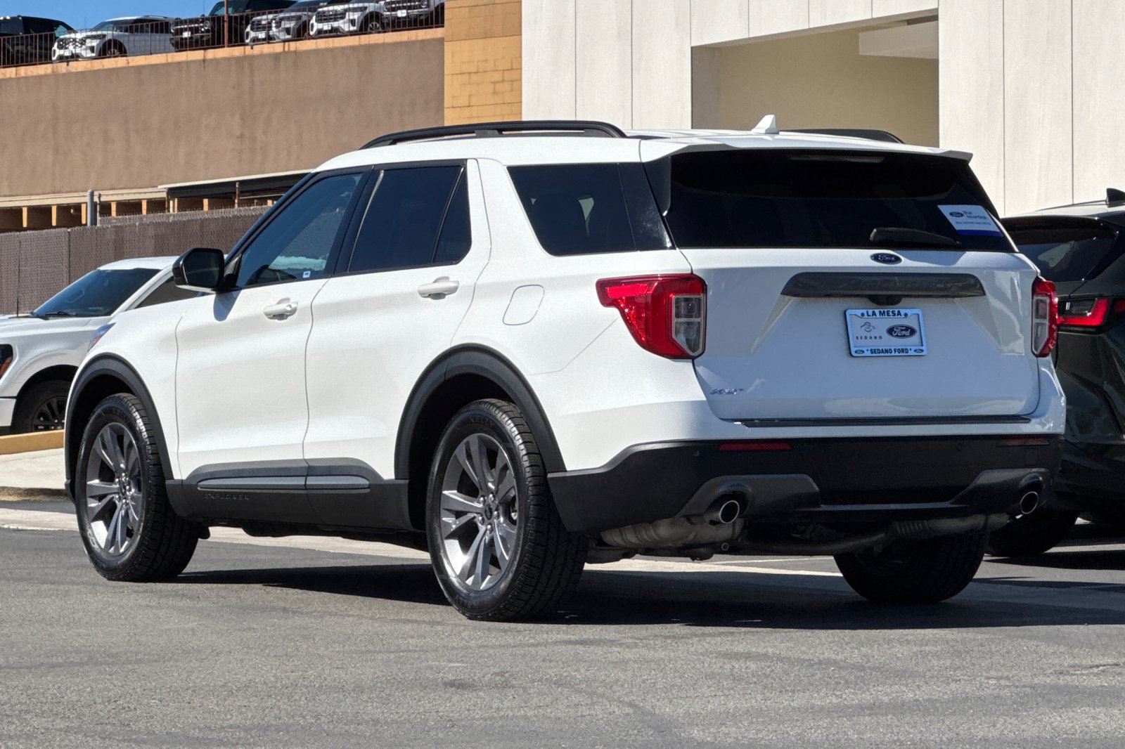 Certified 2023 Ford Explorer XLT w/ Equipment Group 202A RWD image 5