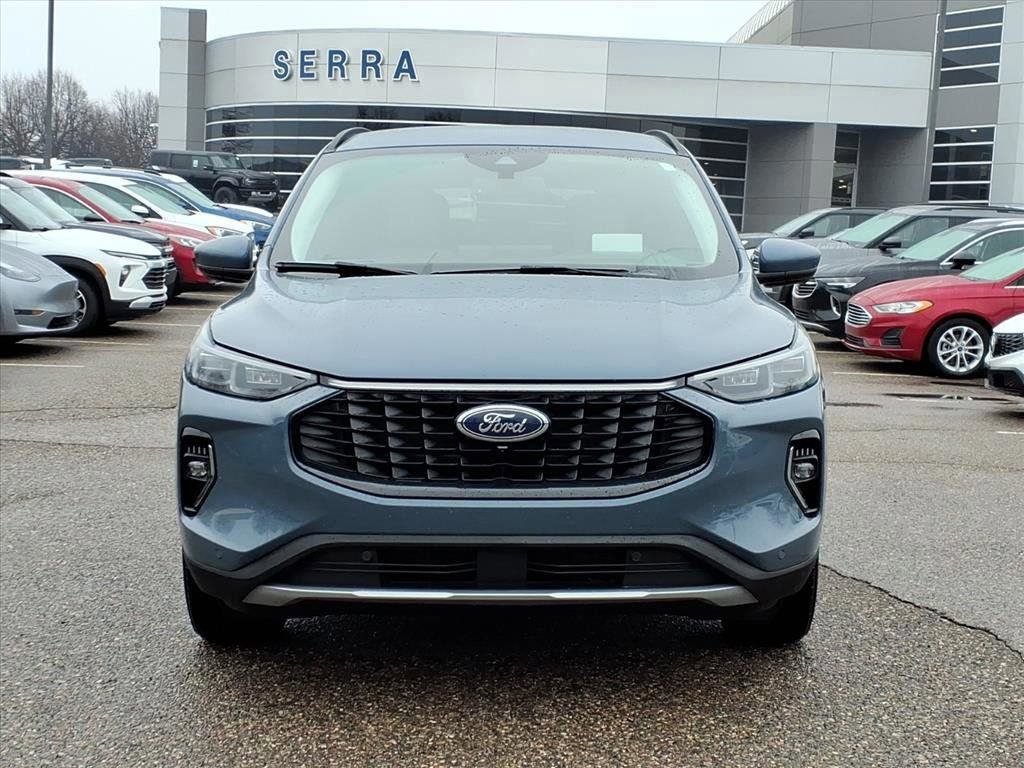 Certified 2023 Ford Escape Platinum w/ Premium Technology Package image 6