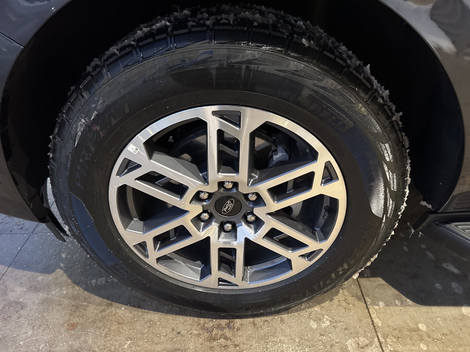 Certified 2025 Ford Expedition Active image 18