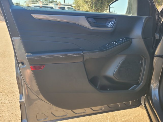 Certified 2025 Ford Escape Active FWD image 18