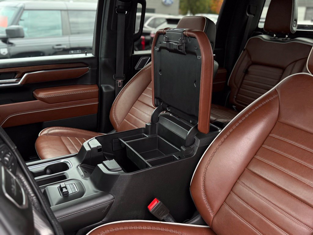 Used 2024 GMC Sierra 3500 Denali Ultimate w/ LPO, GMC Protection Package AWD/4WD image 19