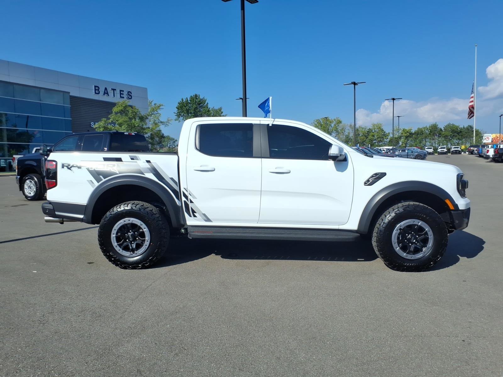 Certified 2024 Ford Ranger Raptor AWD/4WD image 2