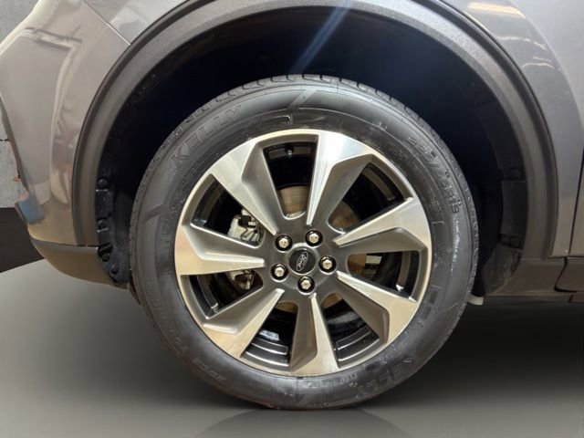 Certified 2024 Ford Escape Platinum AWD/4WD image 25