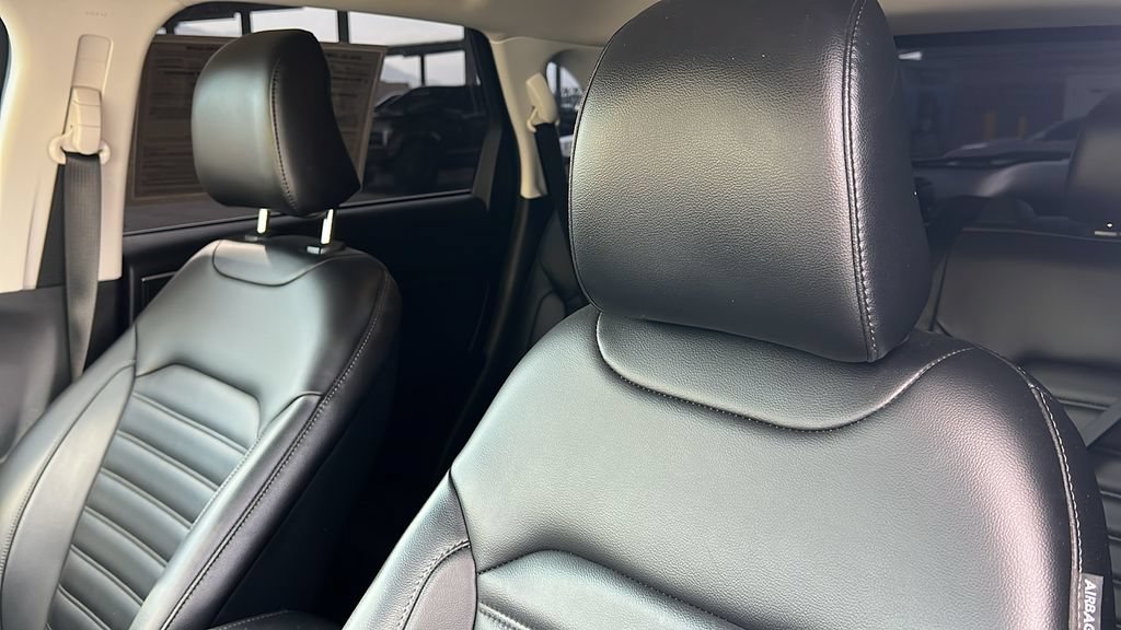 Certified 2024 Ford Edge SEL w/ Convenience Package AWD/4WD image 15