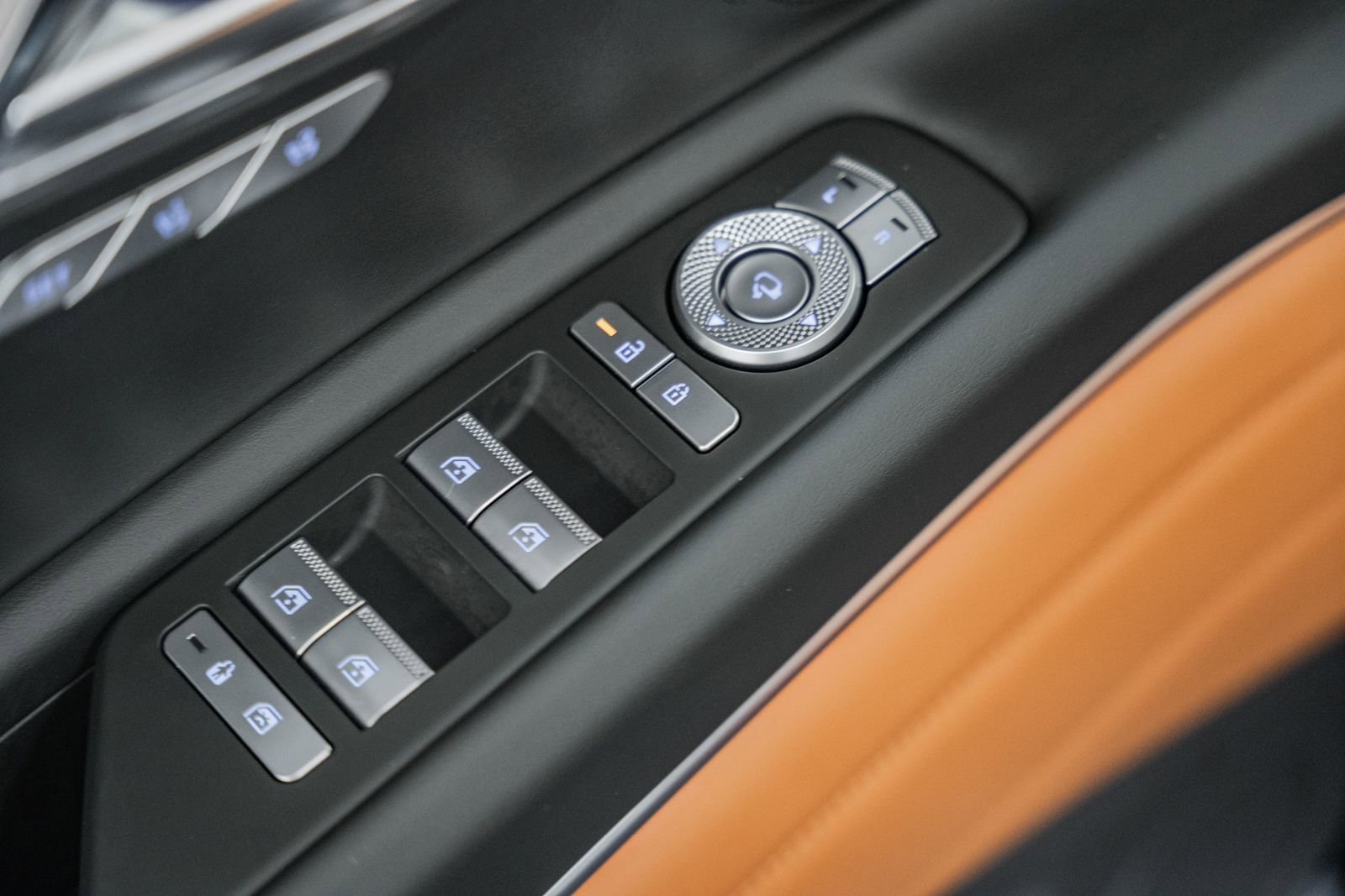 Used 2025 Genesis GV80 2.5T Prestige image 48