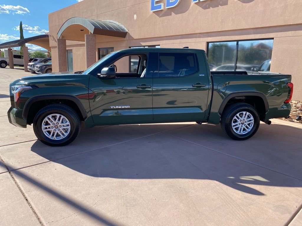 Used 2023 Toyota Tundra SR5 w/ SR5 Premium Package RWD image 4
