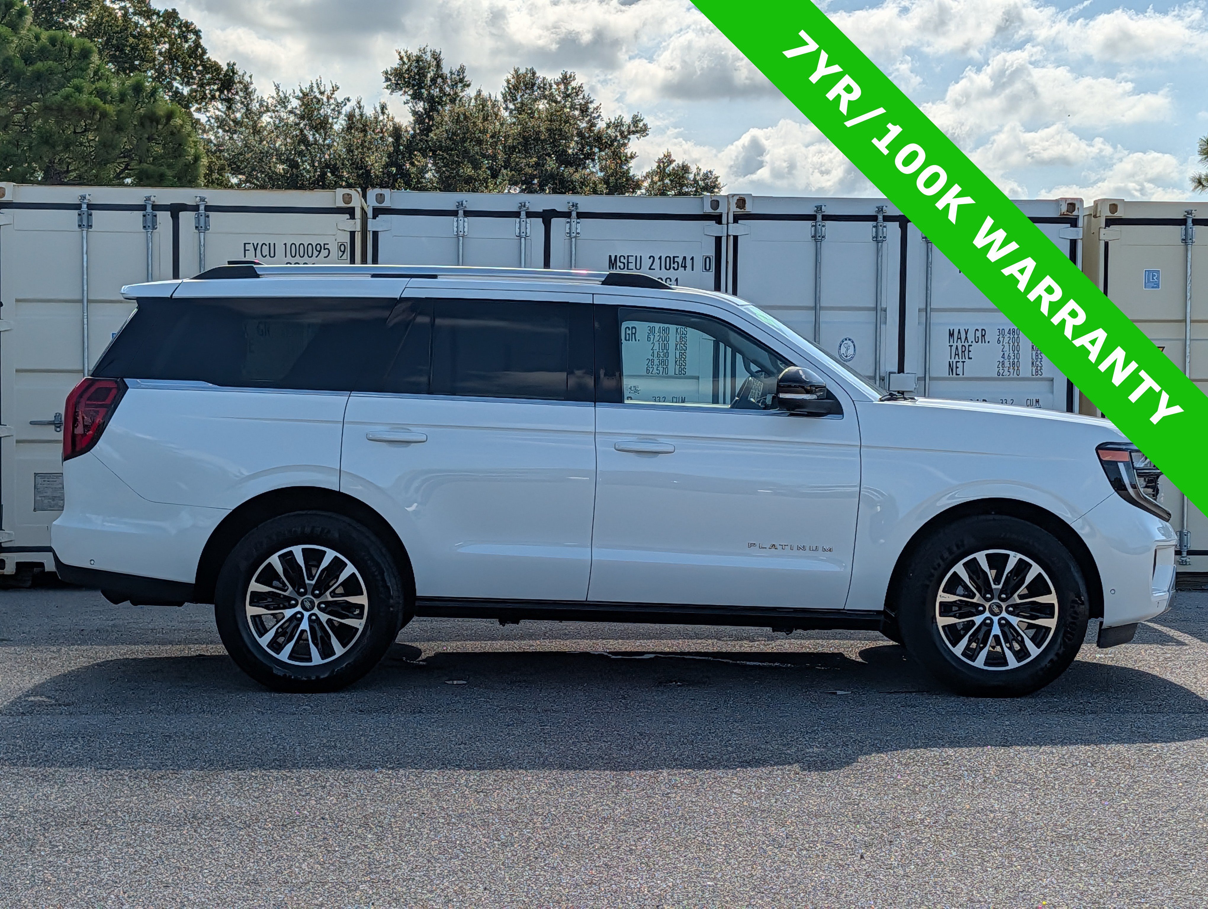 Certified 2025 Ford Expedition Platinum AWD/4WD image 4