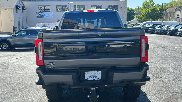 Certified 2025 Ford F250 Platinum w/ Tremor Off-Road Package AWD/4WD image 4
