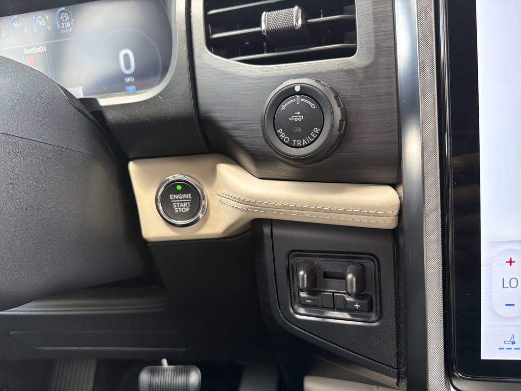 Certified 2024 Ford Expedition Platinum RWD image 27