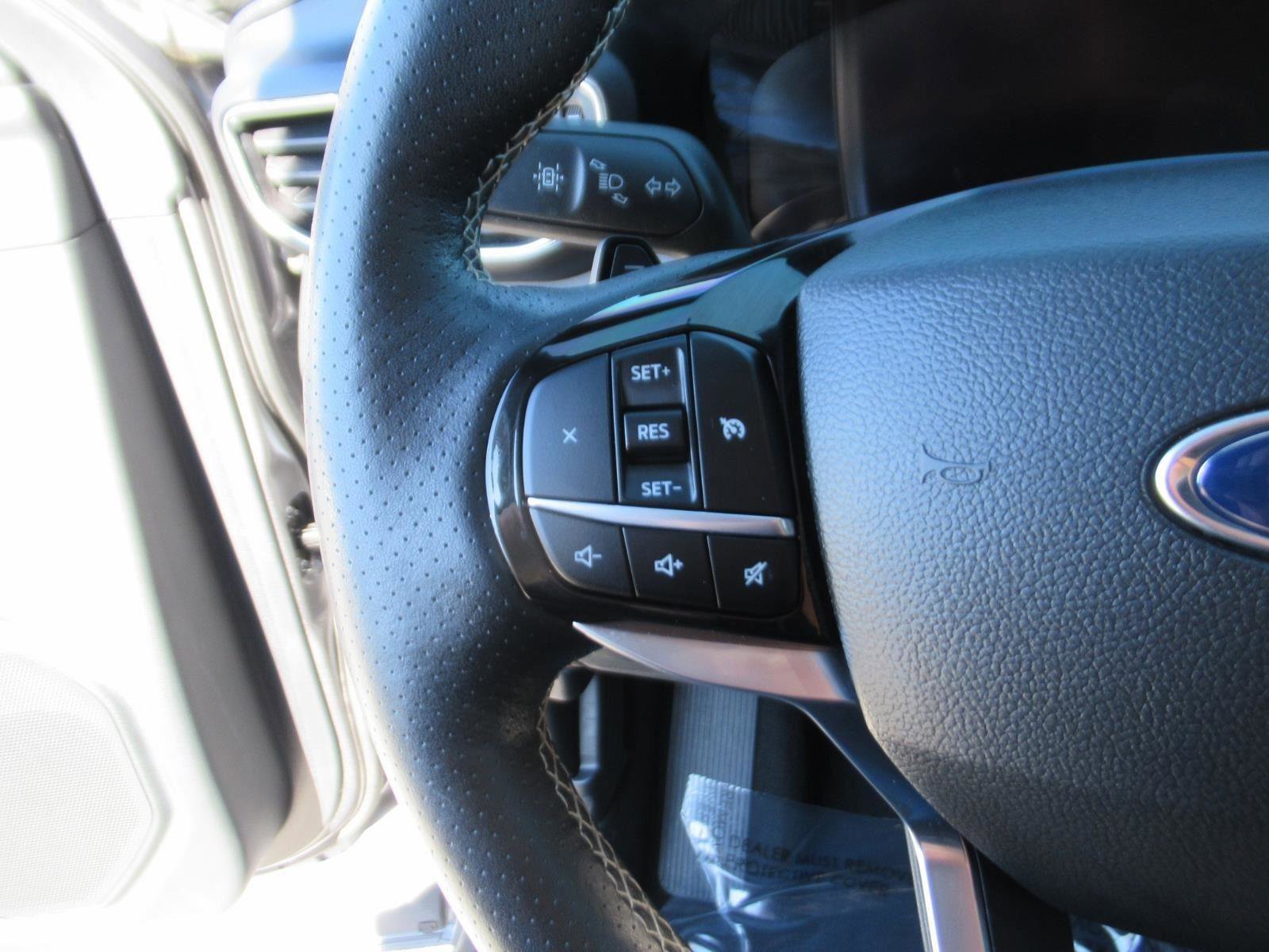 Certified 2023 Ford Explorer ST image 18